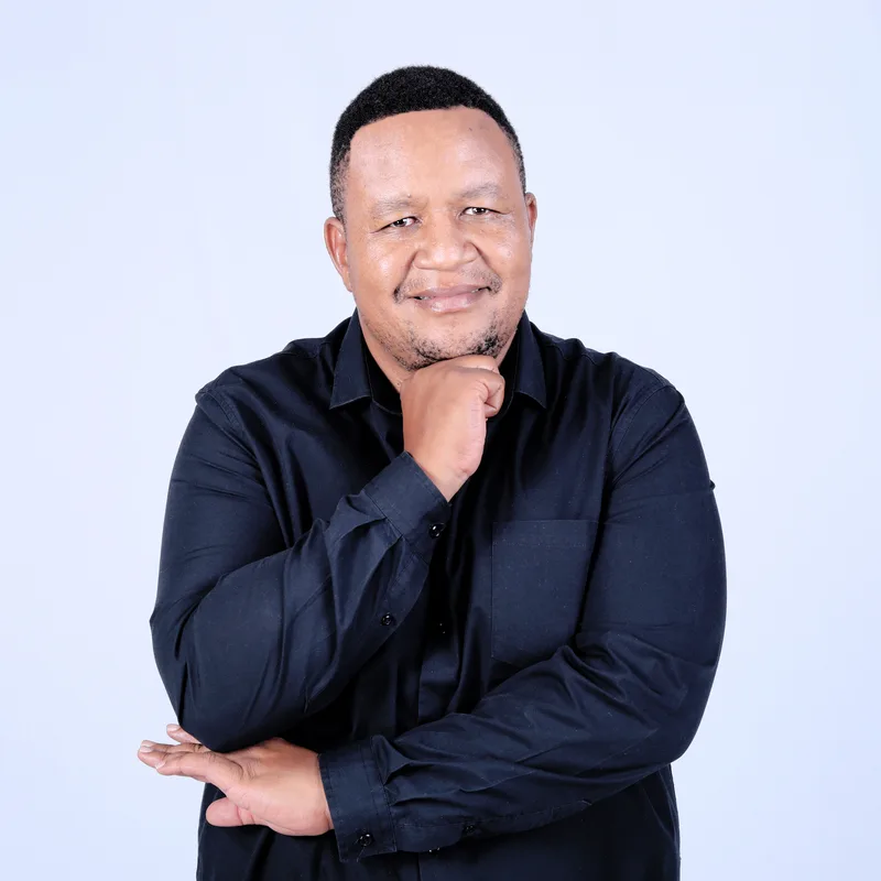 Jabu L Motloung, physiotherapist